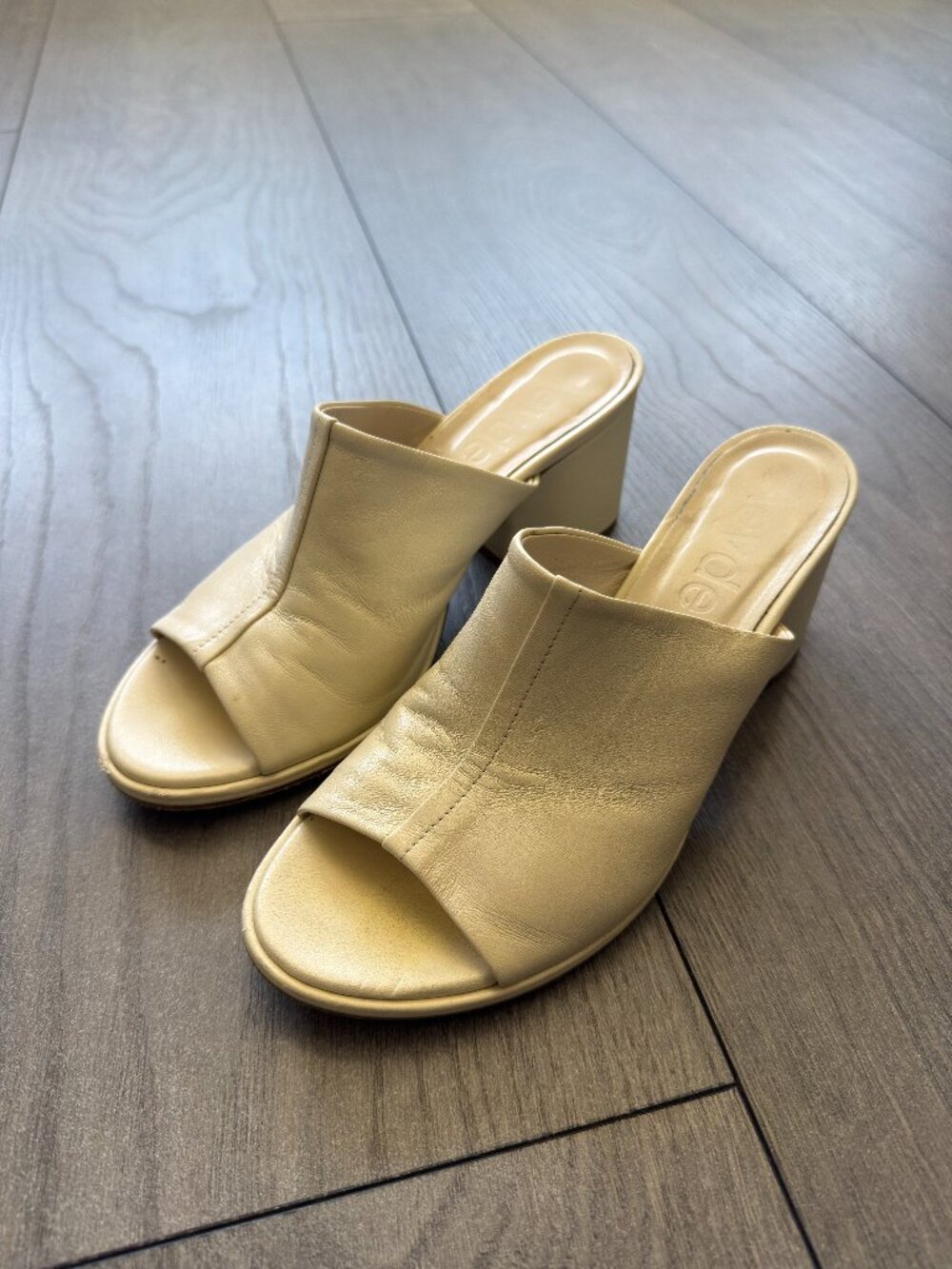 Aeyde Tan Leather Open-Toe Heeled Mules - Picture 2 of 5